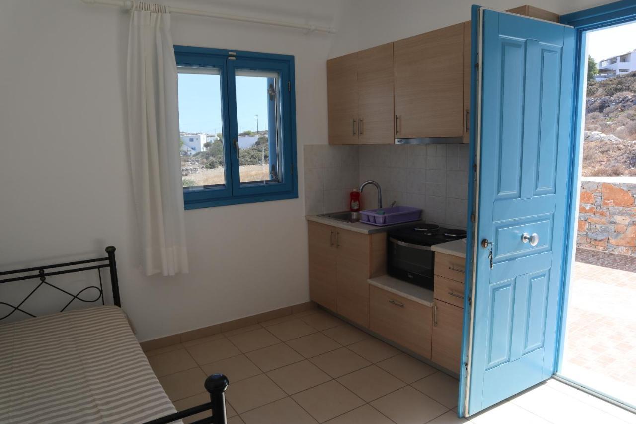 Taxiarchis Studios Agios Georgios  Dış mekan fotoğraf