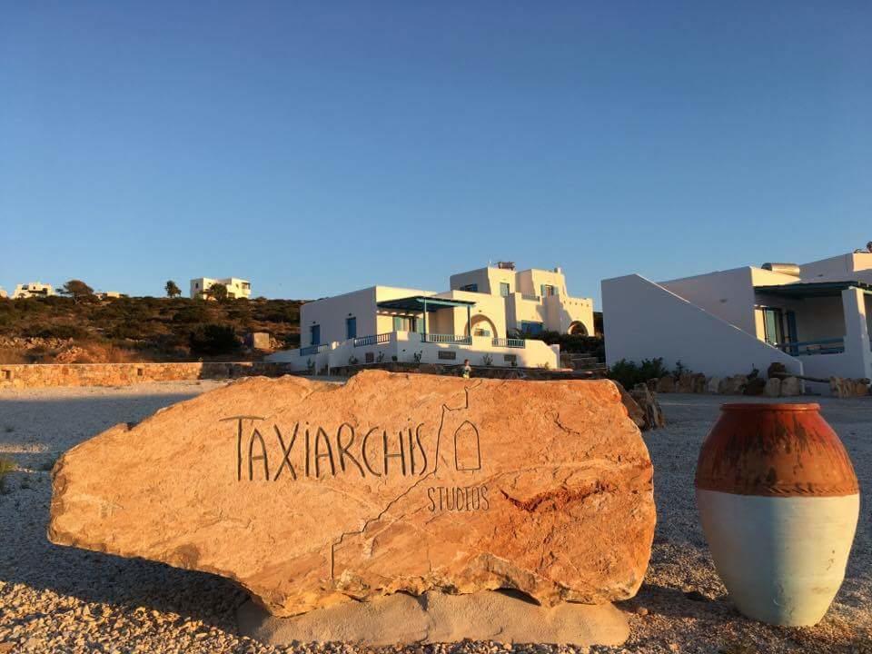 Taxiarchis Studios Agios Georgios  Dış mekan fotoğraf